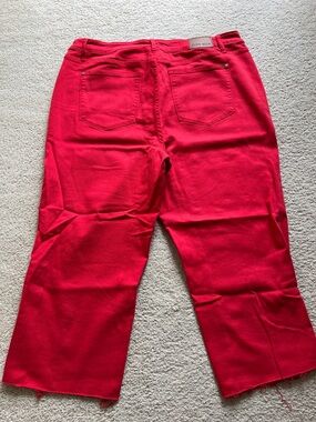 Judy Blue Bright Red Cropped Wide-Leg Jeans